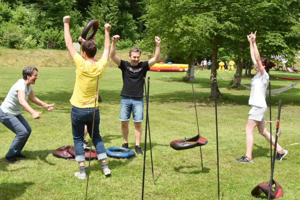 Kaj je team building